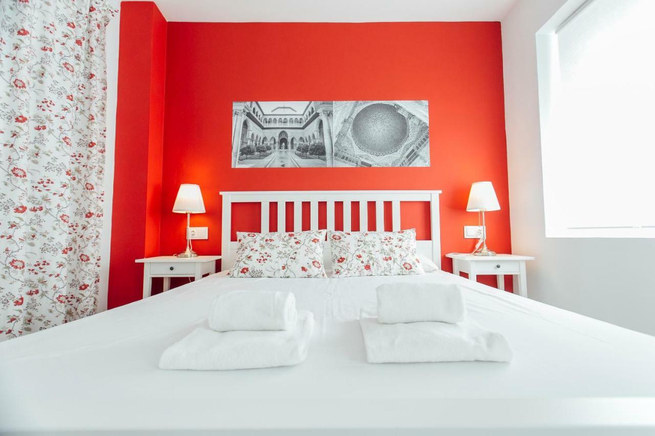 Colorful And Diaphanous- 3Bd 1Bth - Peral Sevilla Buitenkant foto